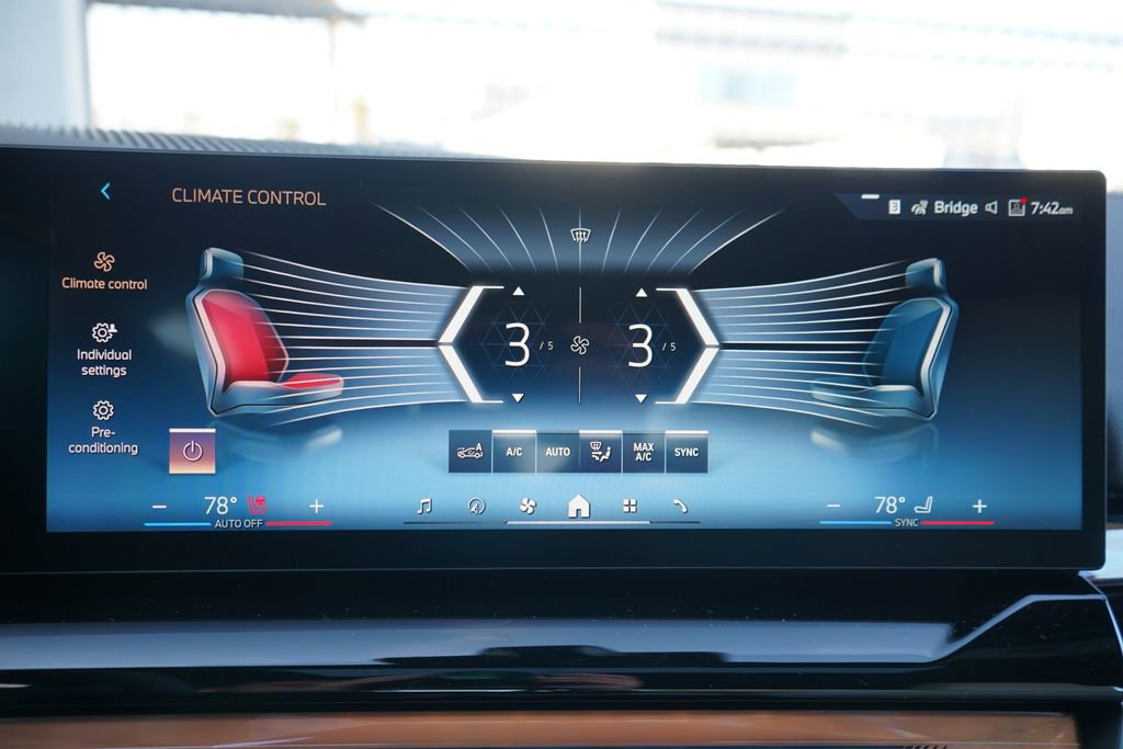 New 2026 BMW i5 eDrive40 w/ M Sport Package image 17