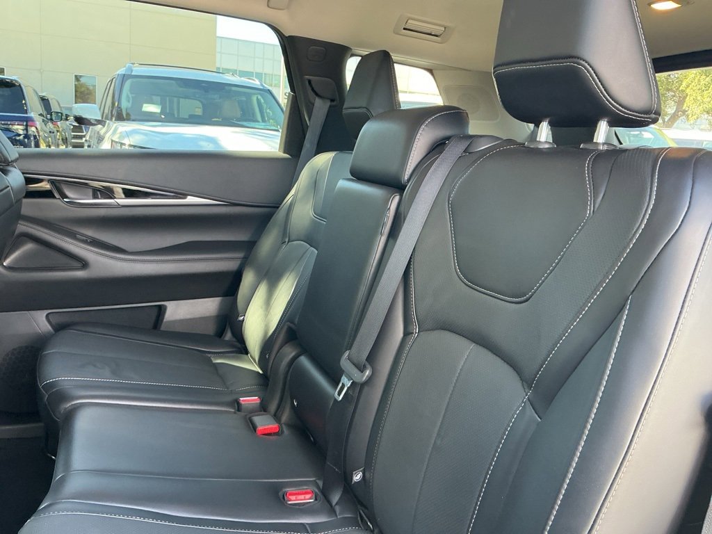 Certified 2024 INFINITI QX60 Pure image 27