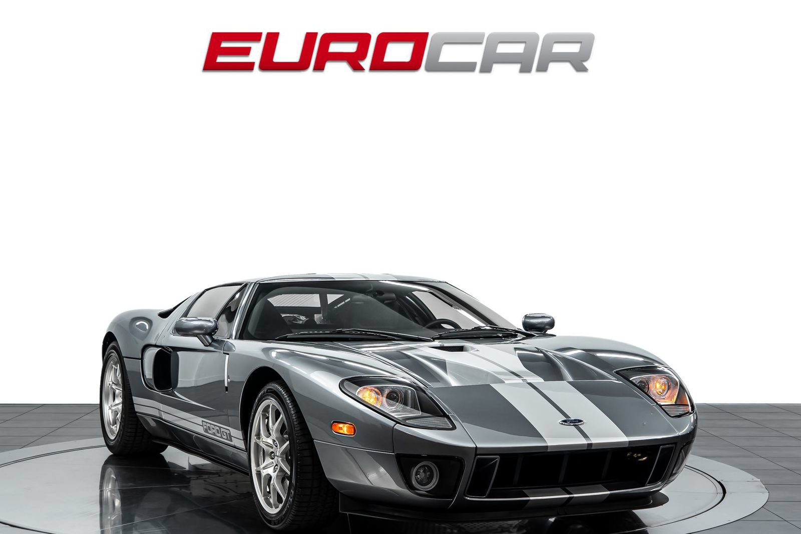 Used 2006 Ford GT RWD image 7