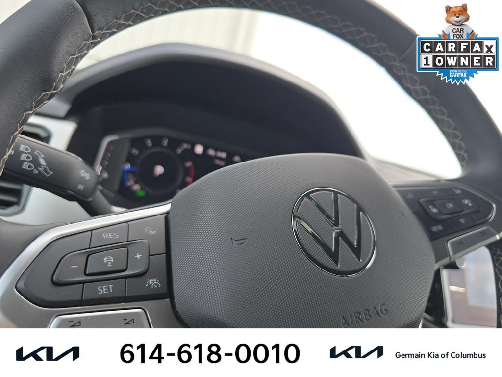 Used 2023 Volkswagen Atlas Cross Sport SEL AWD/4WD image 23