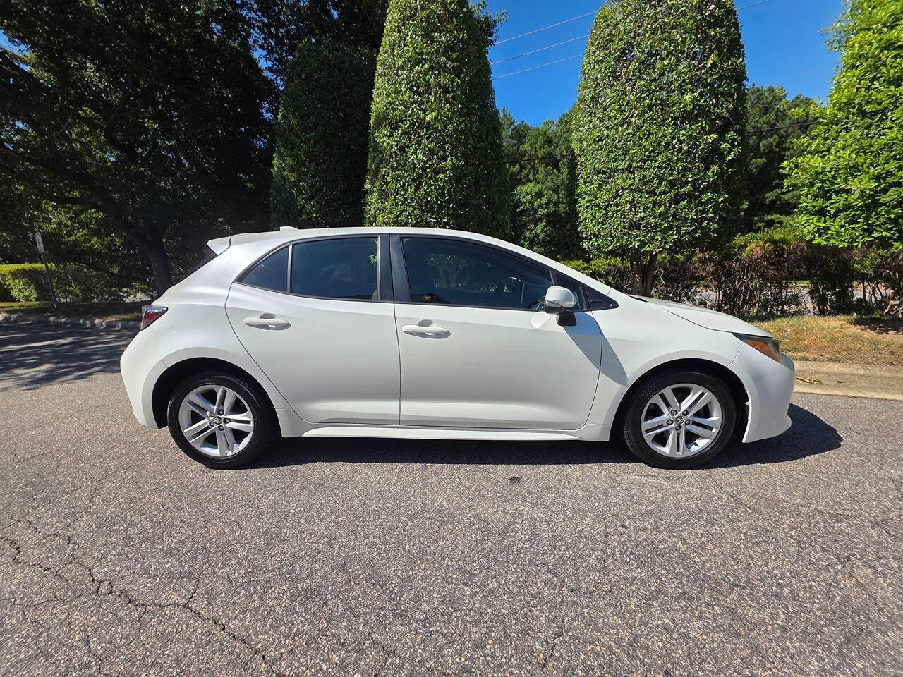 Used 2019 Toyota Corolla SE w/ SE Option Package FWD image 6
