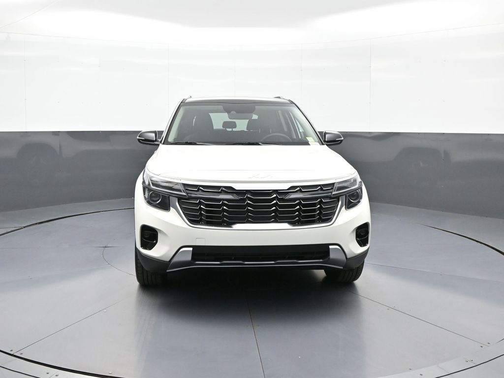 New 2025 Kia Seltos S image 2
