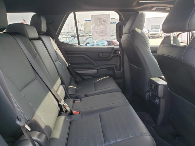 Used 2025 Toyota 4Runner TRD Sport Premium image 18