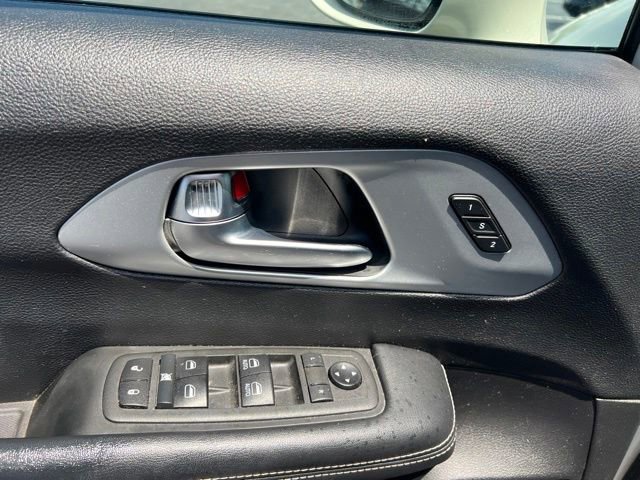 Used 2021 Chrysler Pacifica Touring-L w/ Premium & Safety Sphere Group AWD/4WD image 27