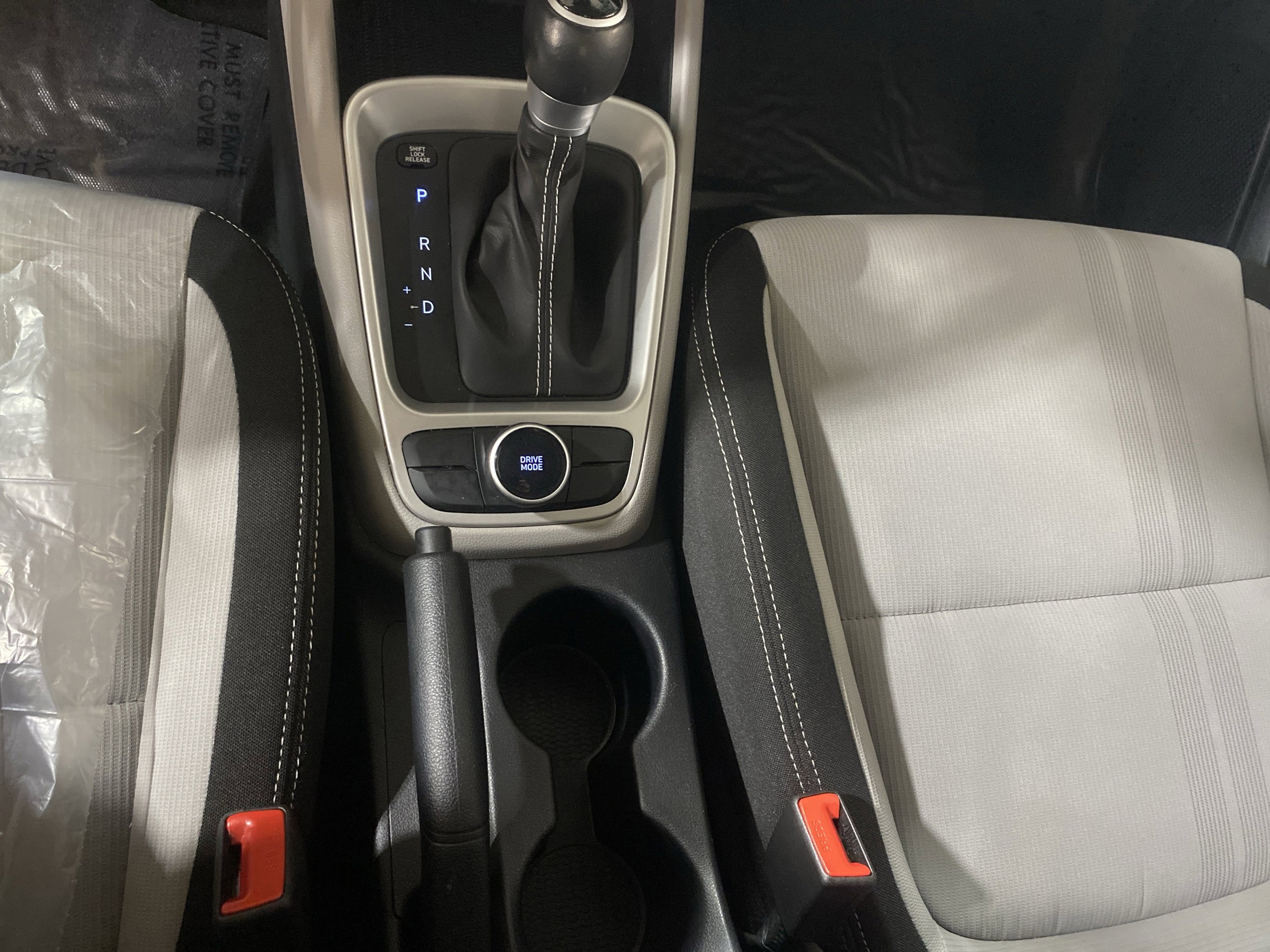 Used 2023 Hyundai Venue SEL image 21