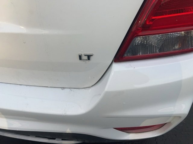 Used 2017 Chevrolet Trax LT w/ LT Convenience Package image 4