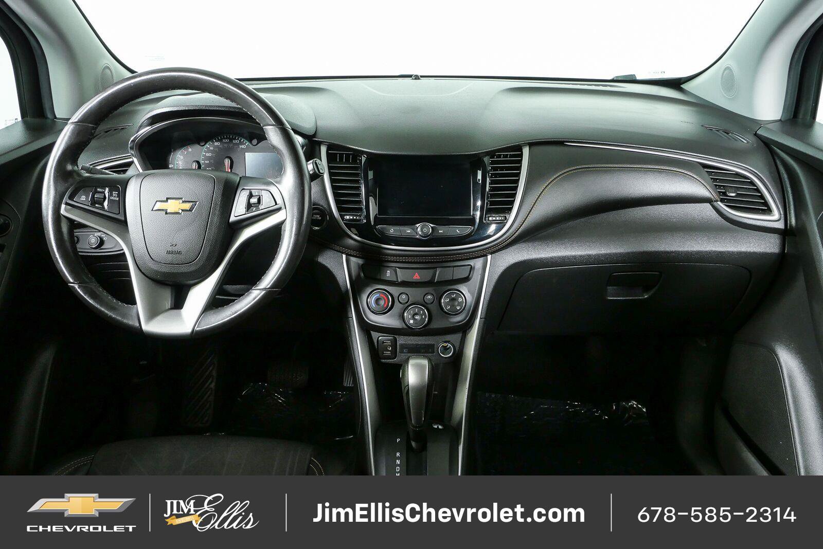 Certified 2020 Chevrolet Trax LT w/ LT Convenience Package AWD/4WD image 18