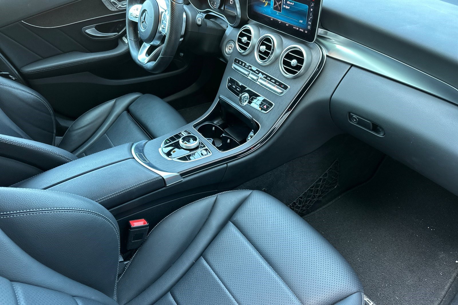 Used 2019 Mercedes-Benz C 300 Sedan image 19