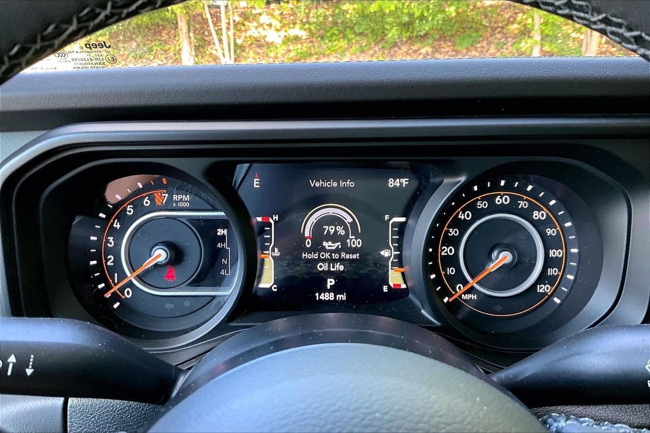 Certified 2026 Jeep Gladiator Mojave AWD/4WD image 10