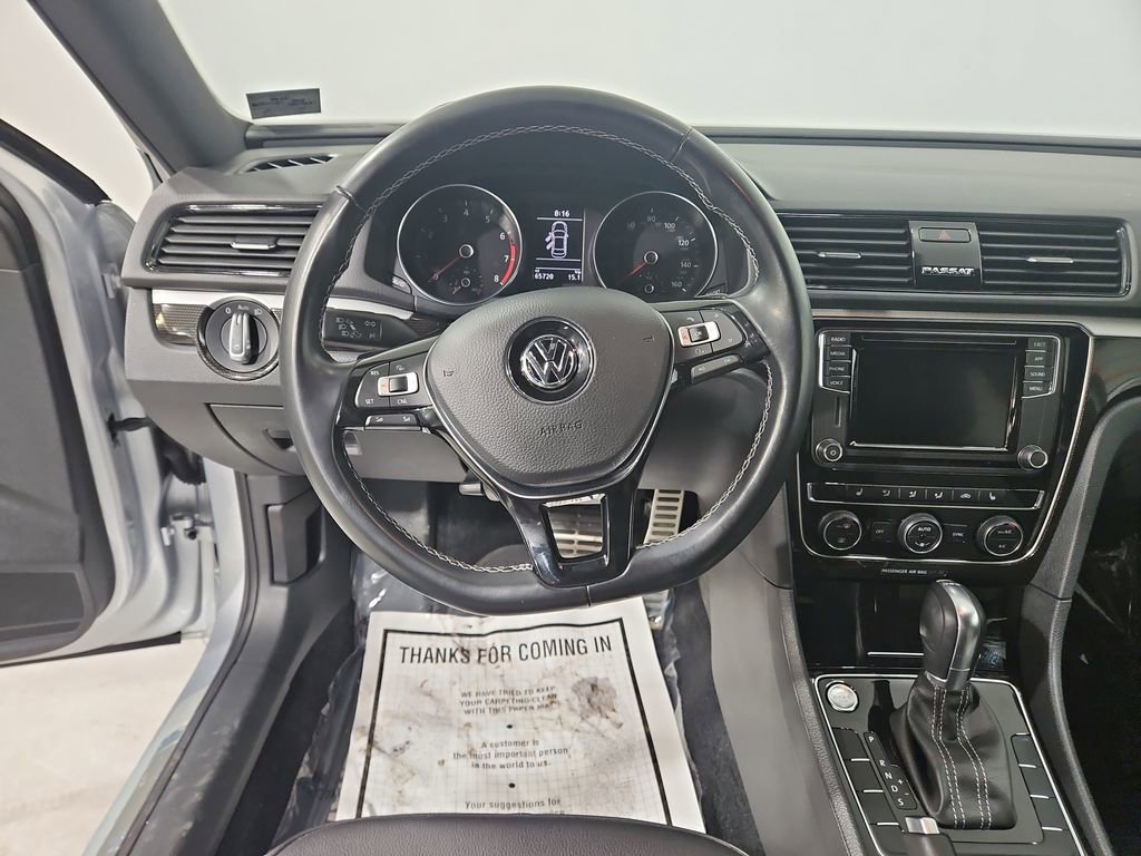 Used 2018 Volkswagen Passat 3.6 image 13