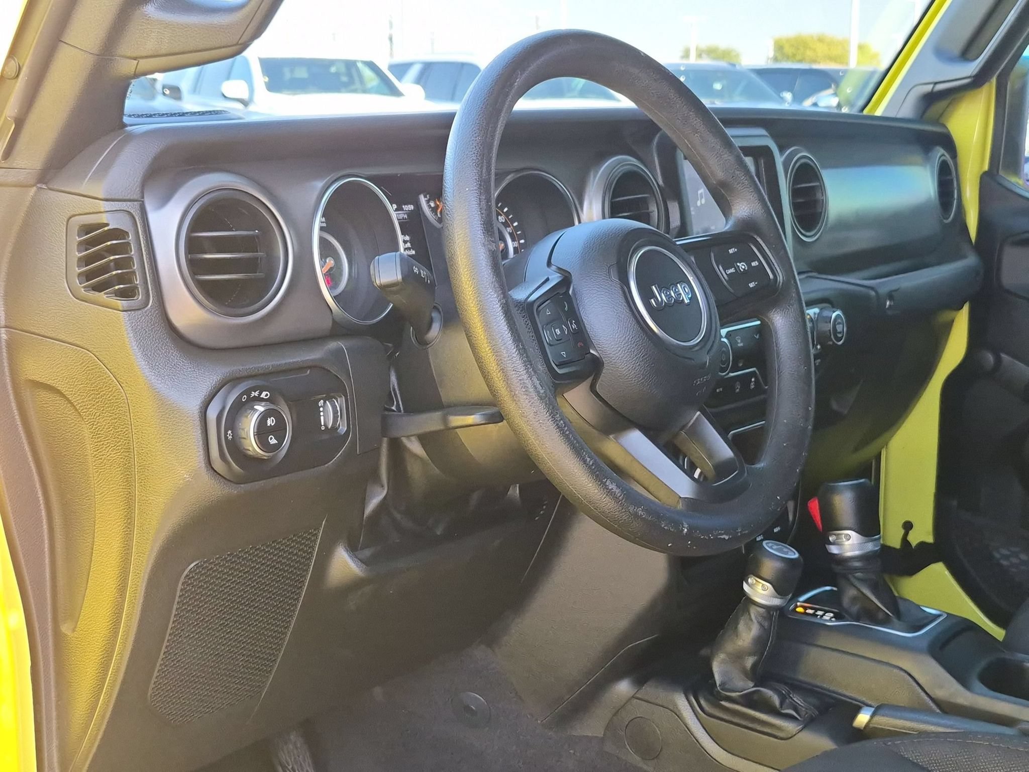 Used 2023 Jeep Gladiator Sport AWD/4WD image 10