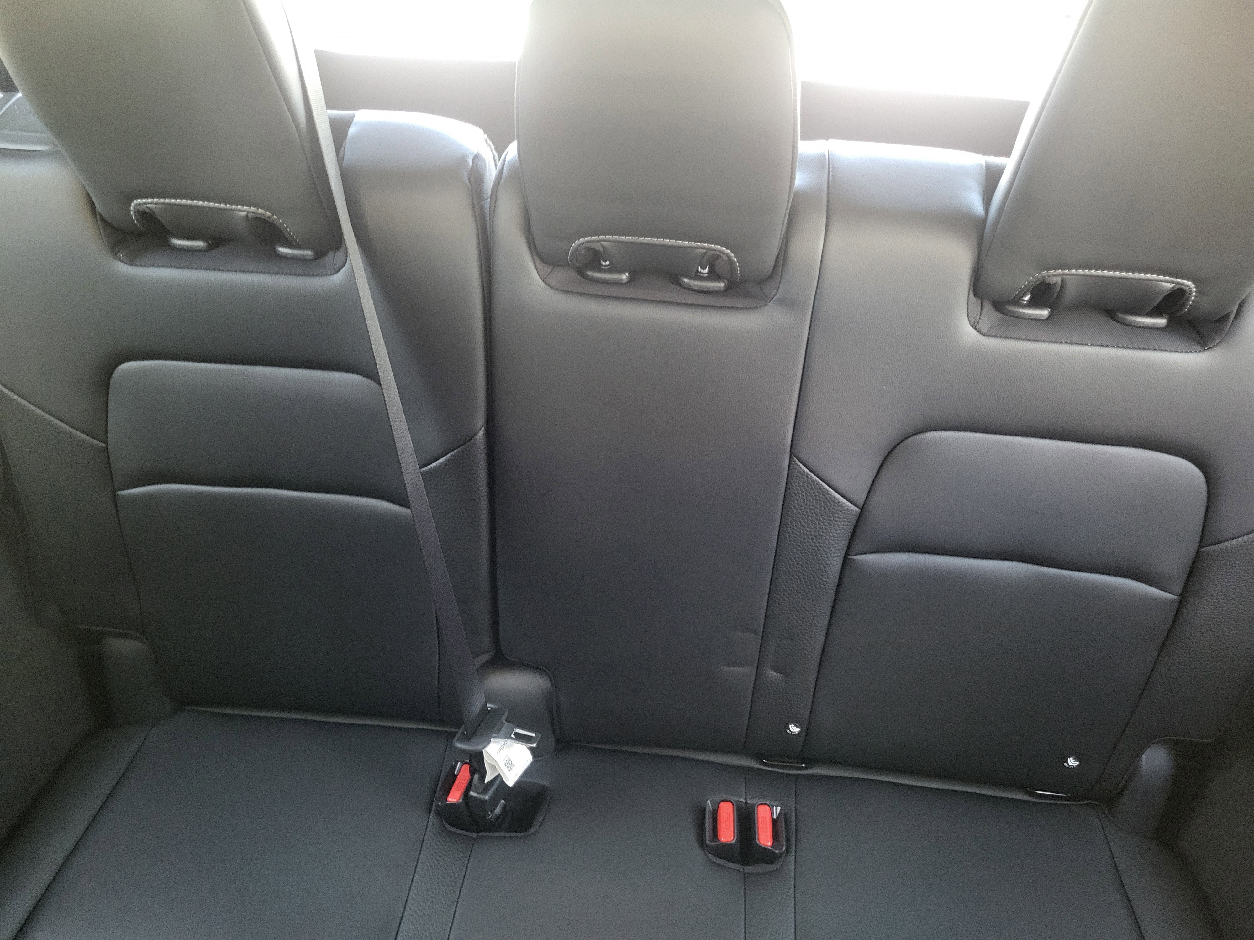 Used 2024 Nissan Pathfinder SL w/ Black Appearance Package AWD/4WD image 23