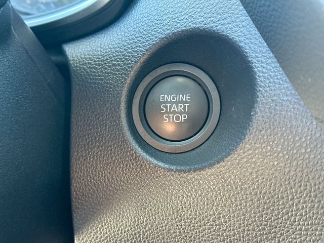 Used 2025 Toyota Corolla Cross XLE w/ Convenience Package AWD/4WD image 20