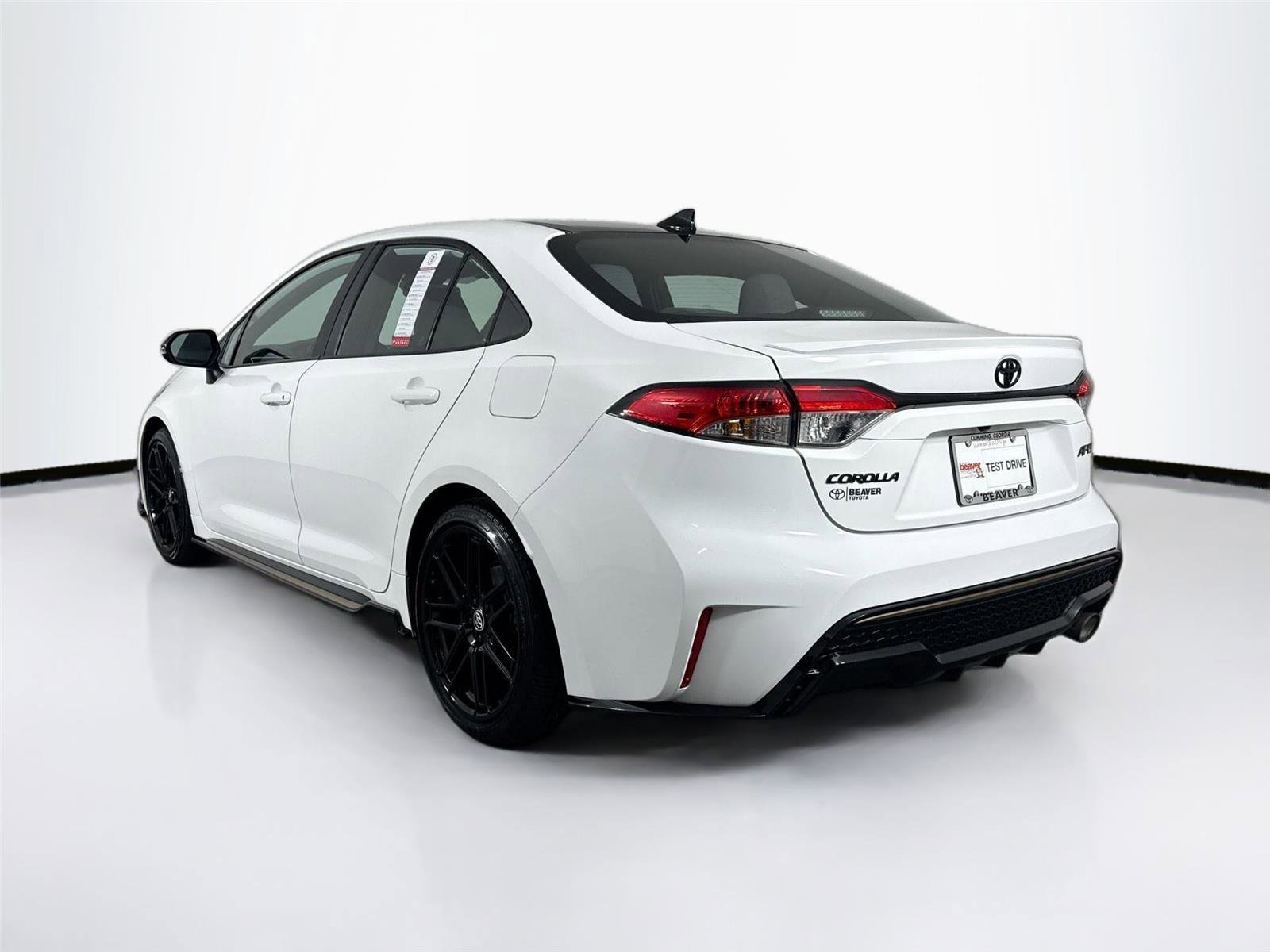 Certified 2022 Toyota Corolla SE w/ Carpet Mat Package (TMS) FWD image 11