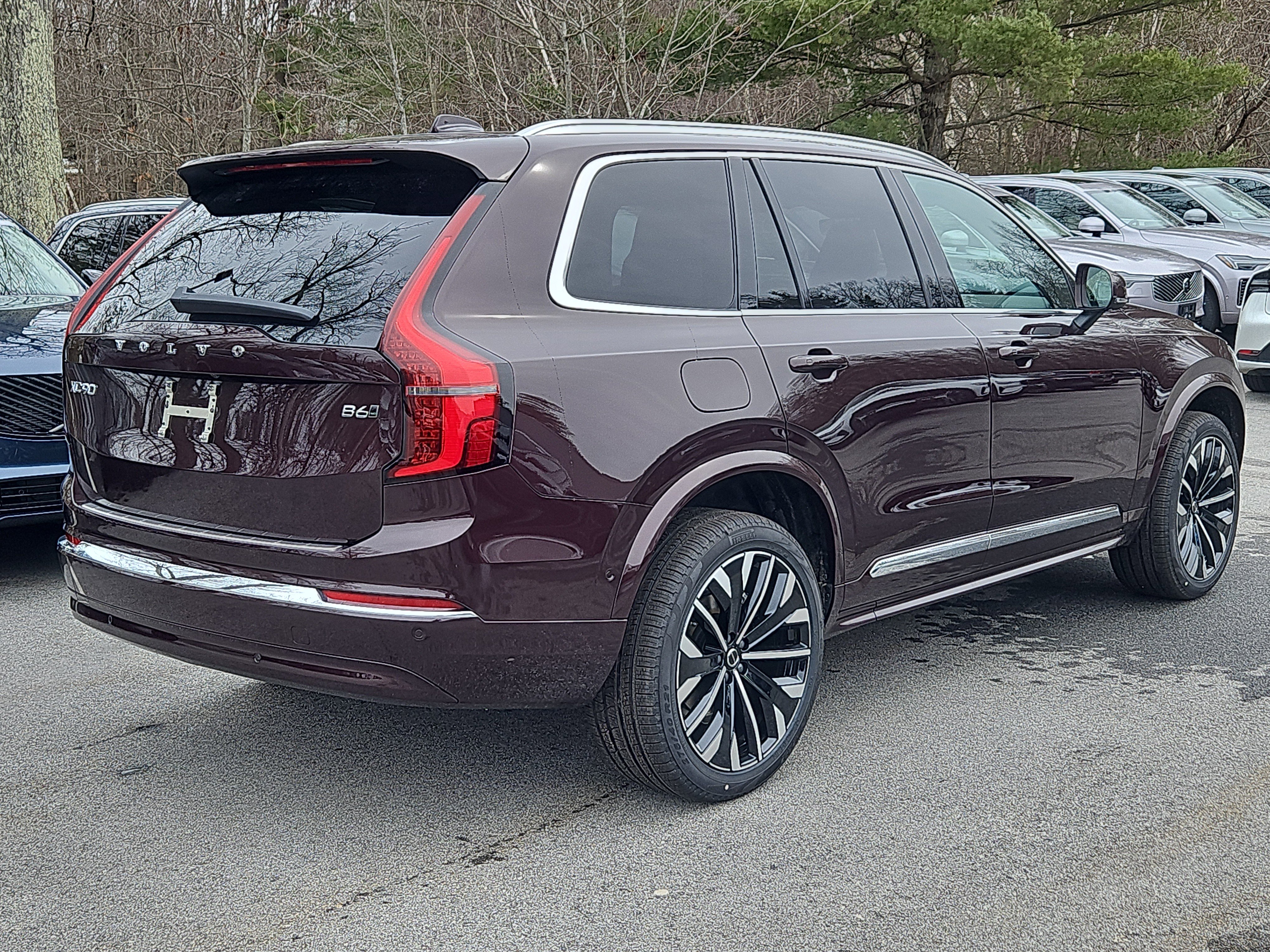 New 2026 Volvo XC90 B6 Plus w/ Protection Package Premier image 2