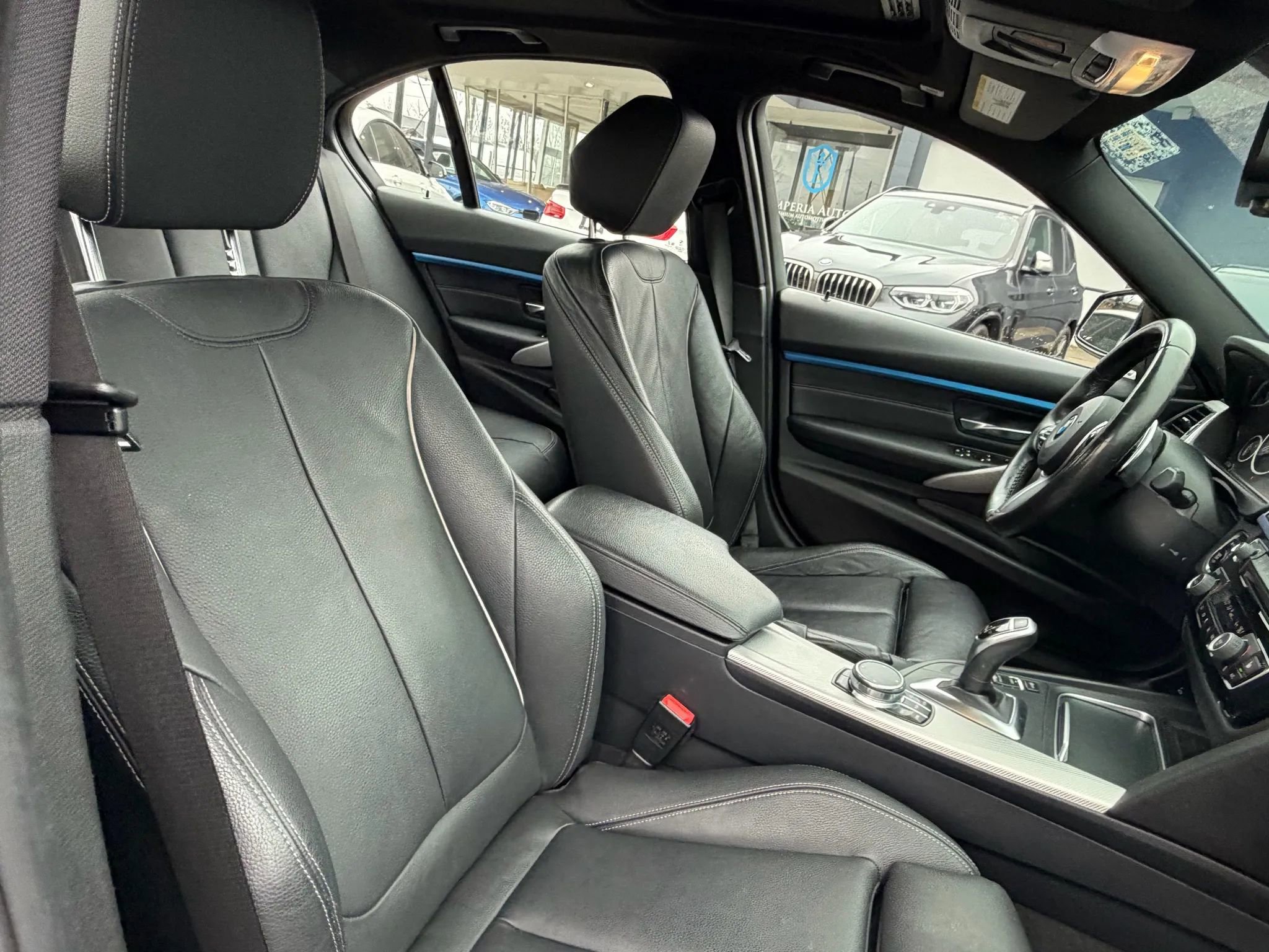 Used 2018 BMW 340i xDrive Sedan w/ Premium Package image 16