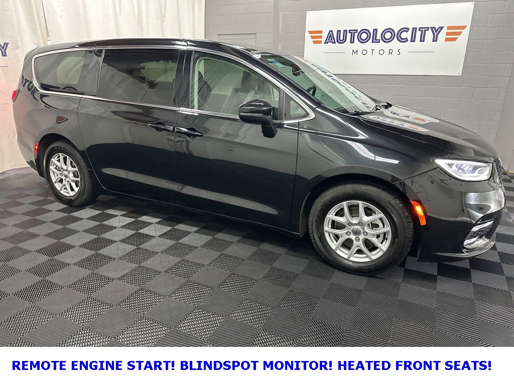 Used 2023 Chrysler Pacifica Touring-L
