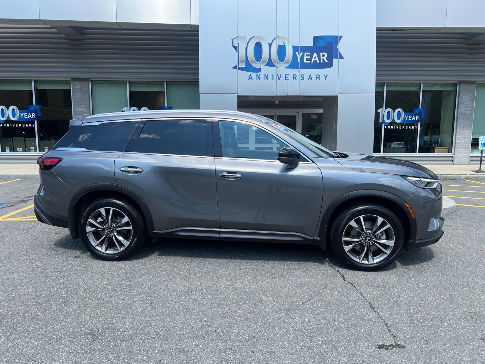 Used 2024 INFINITI QX60 Luxe w/ Vision Package AWD/4WD image 7
