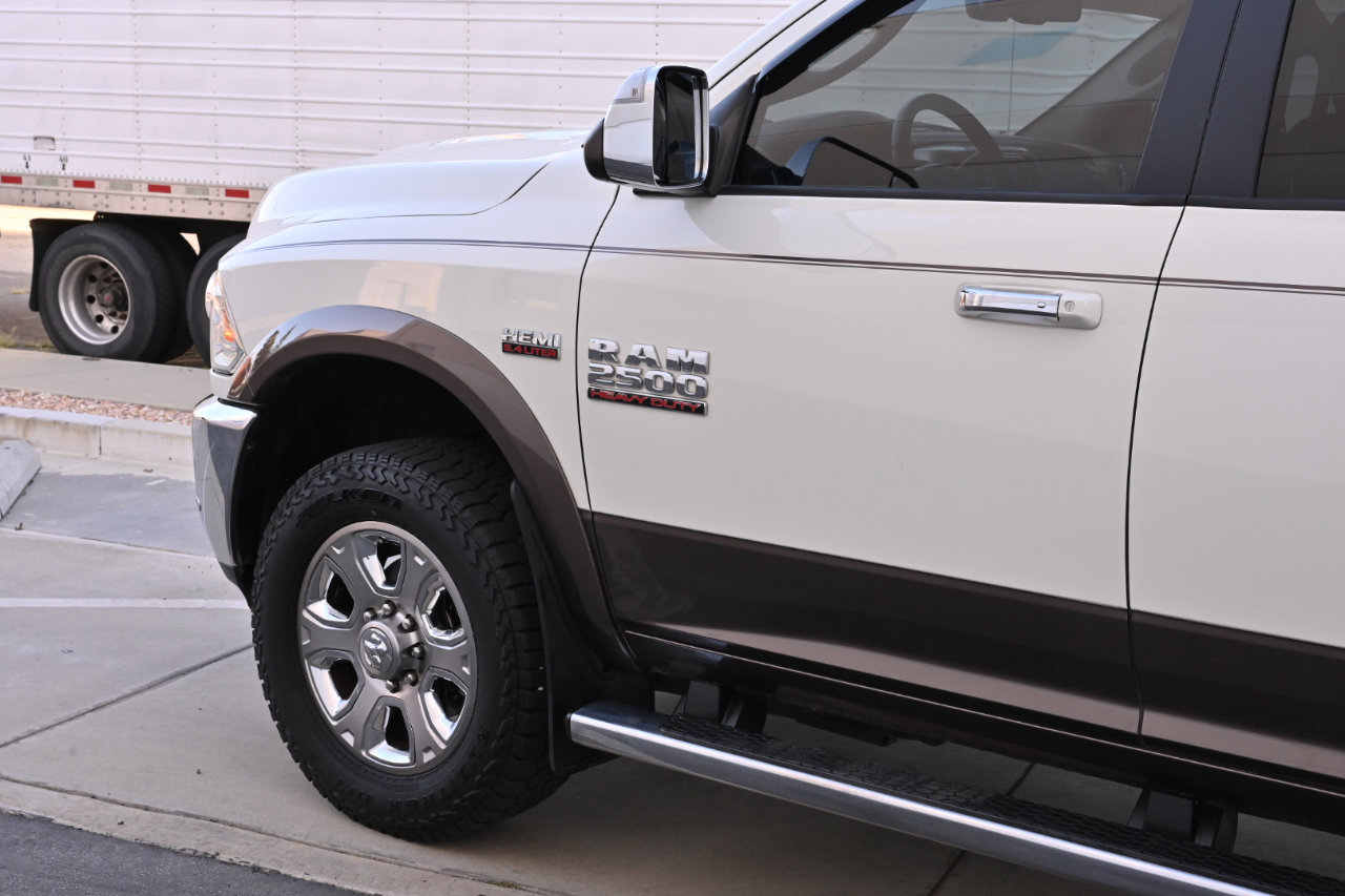 Used 2018 RAM 2500 Laramie w/ Convenience Group AWD/4WD image 34