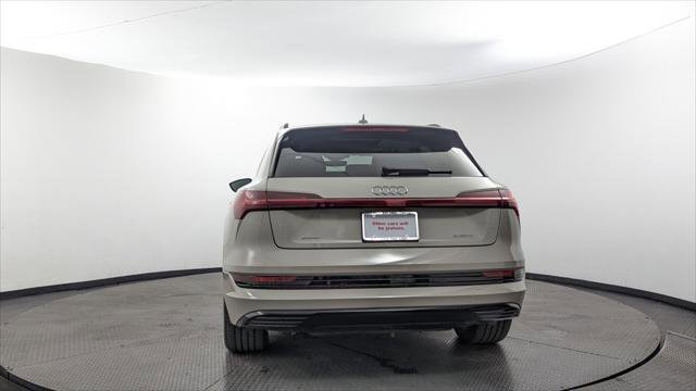 Used 2022 Audi e-tron Premium w/ Convenience Plus Package AWD/4WD image 7