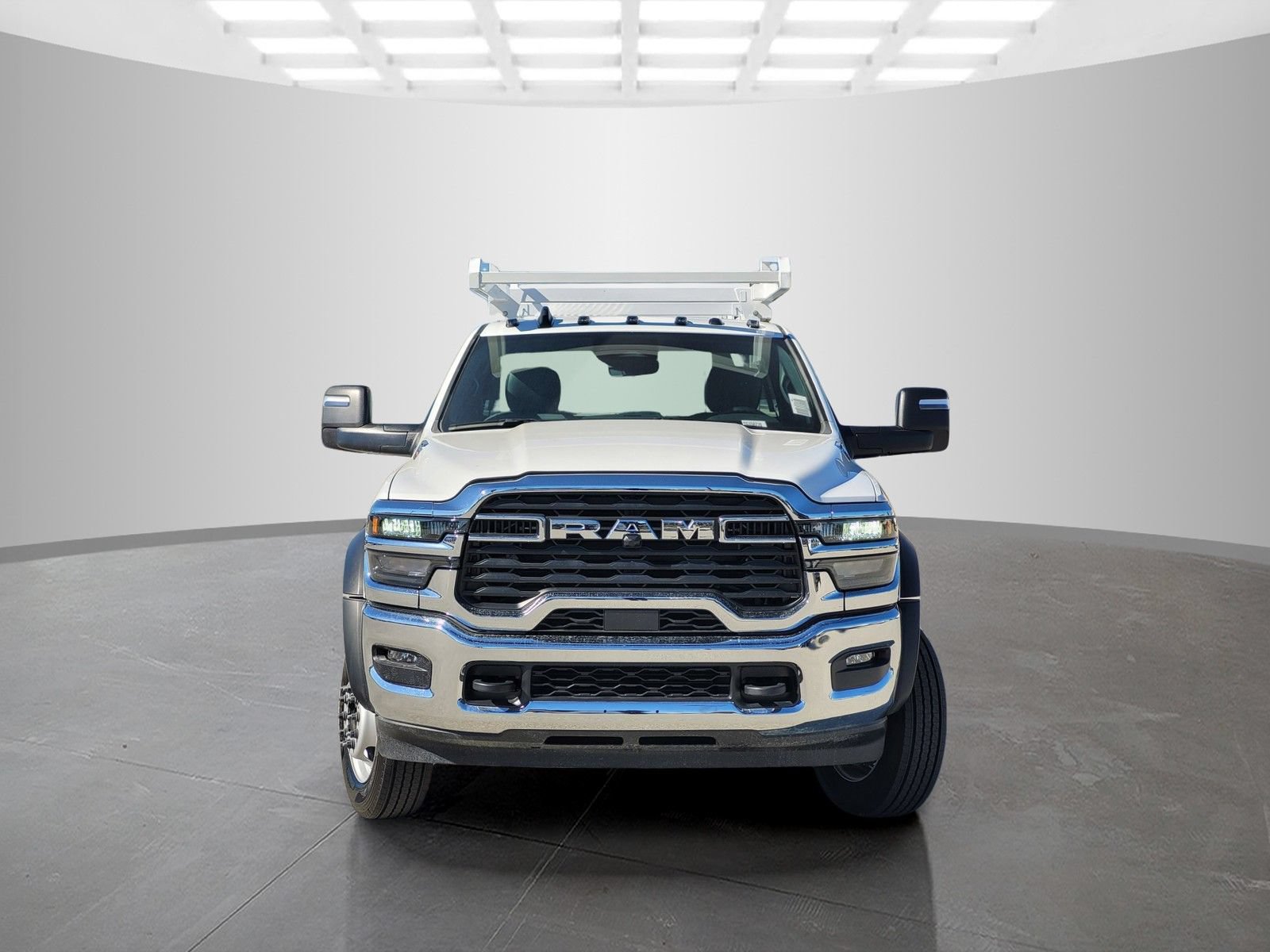 New 2026 RAM 5500 Tradesman w/ Chrome Appearance Group RWD image 2