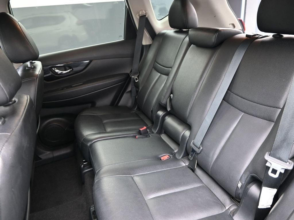 Used 2020 Nissan Rogue SL w/ Premium Package image 17