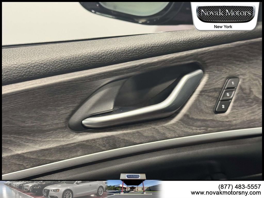 Used 2023 Jeep Grand Cherokee L Limited w/ Luxury Tech Group II AWD/4WD image 16