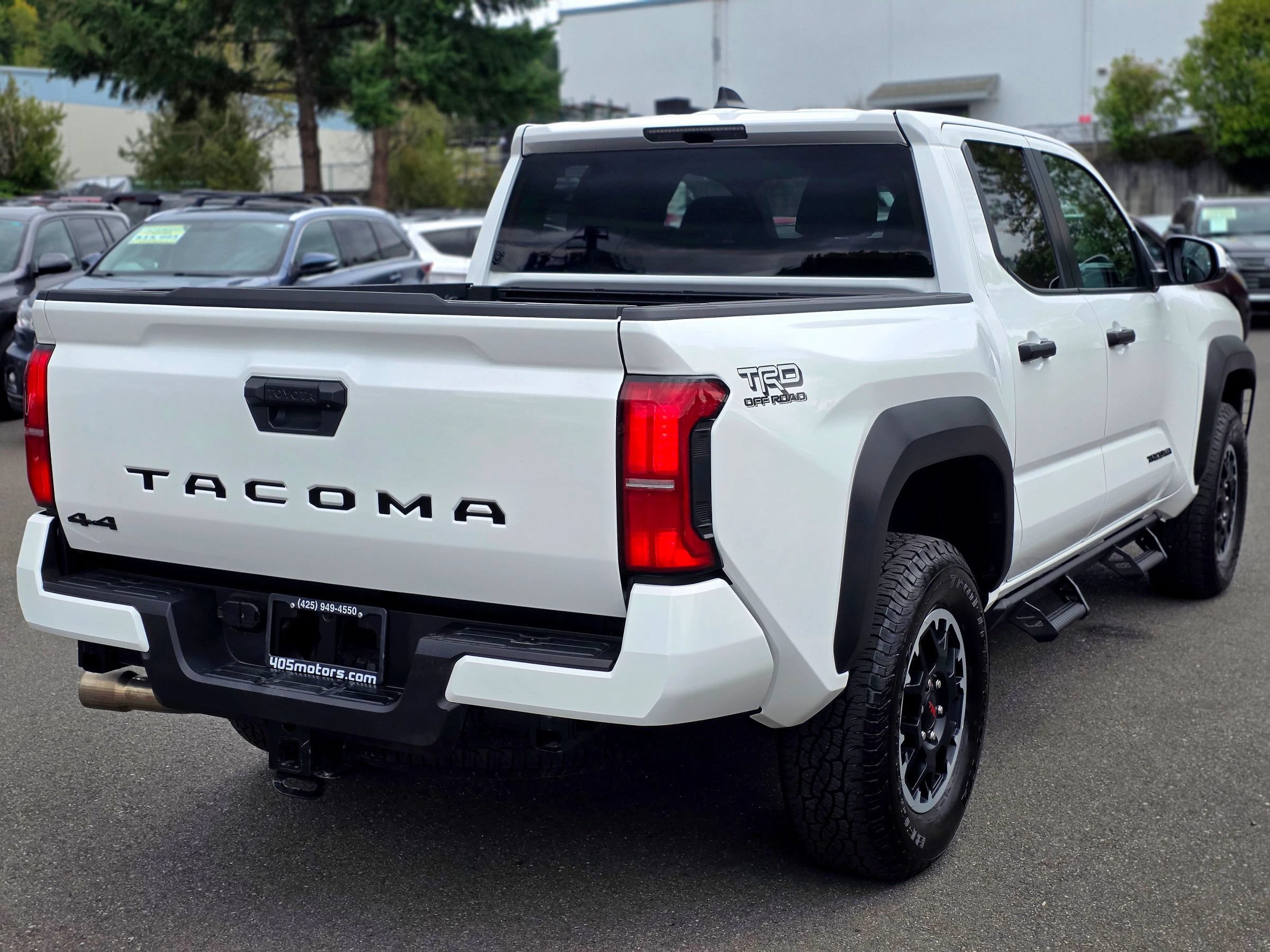 Used 2025 Toyota Tacoma TRD Off-Road AWD/4WD image 17