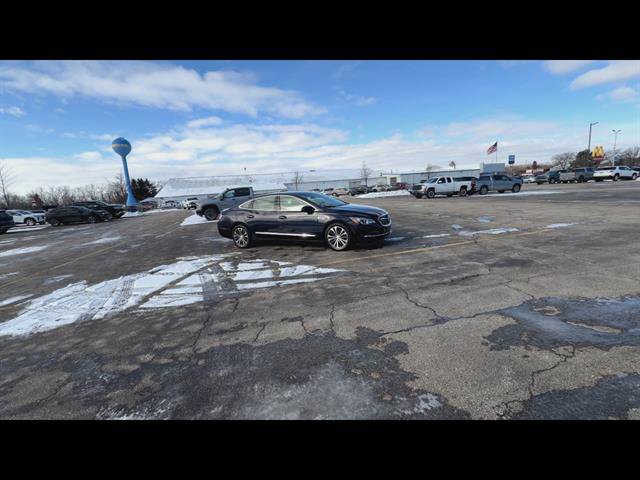 Used 2017 Buick LaCrosse Preferred image 27
