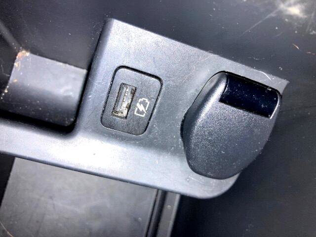 Used 2019 Nissan Rogue Sport S image 18