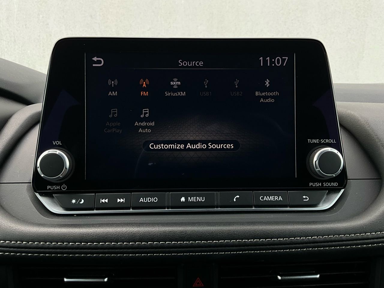 Used 2025 Nissan Rogue SV image 30