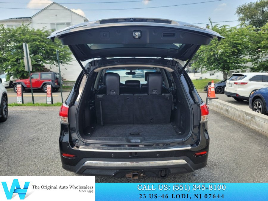 Used 2014 Nissan Pathfinder Platinum w/ Platinum Premium Package AWD/4WD image 17