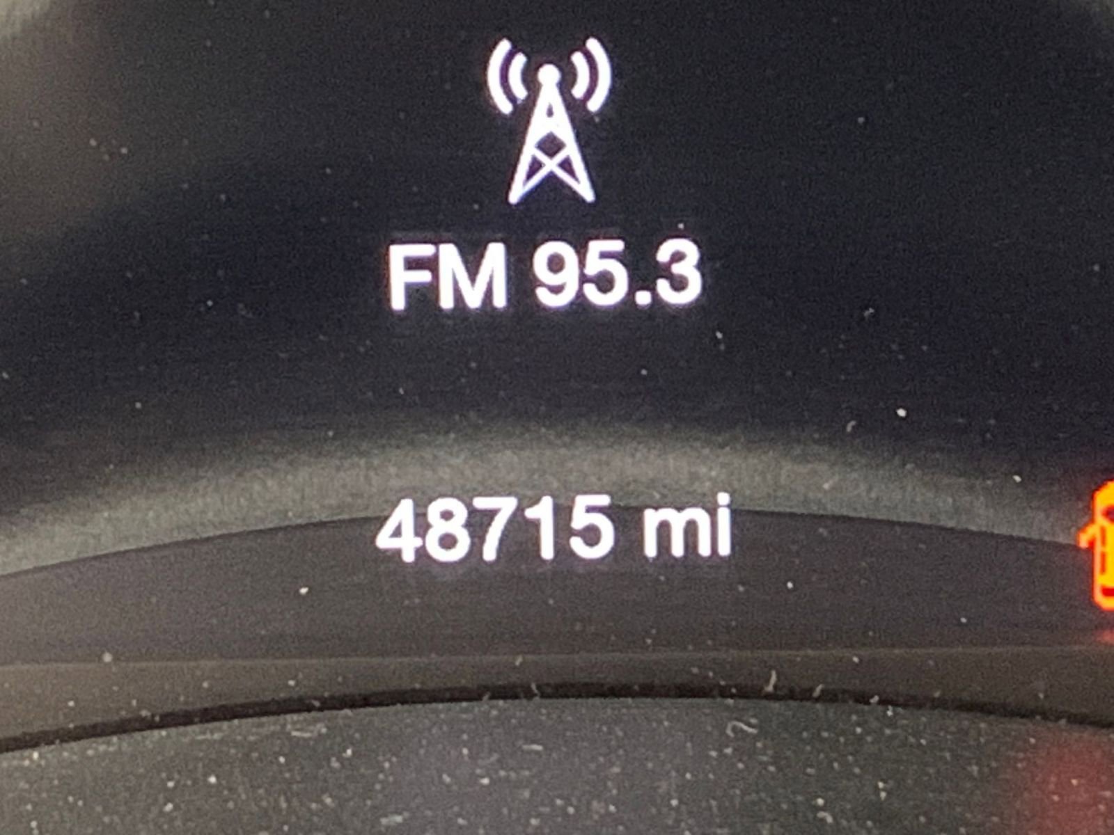 Used 2023 Dodge Durango SXT image 9