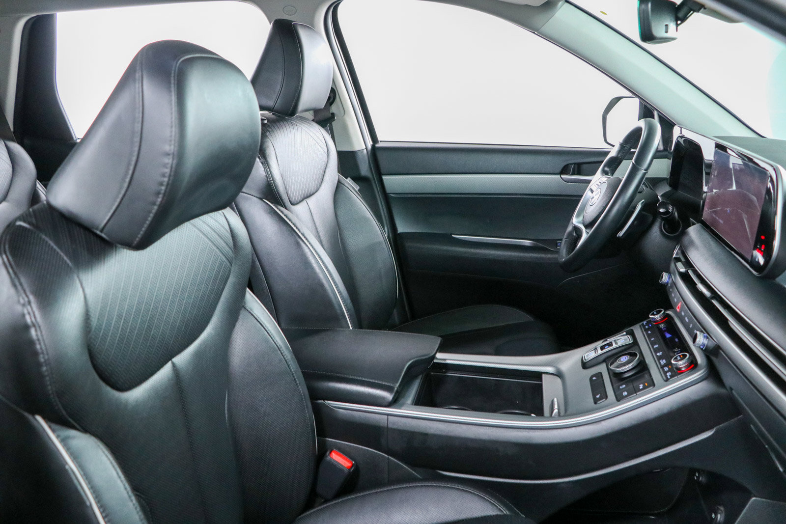 Used 2025 Hyundai Palisade SEL FWD image 27