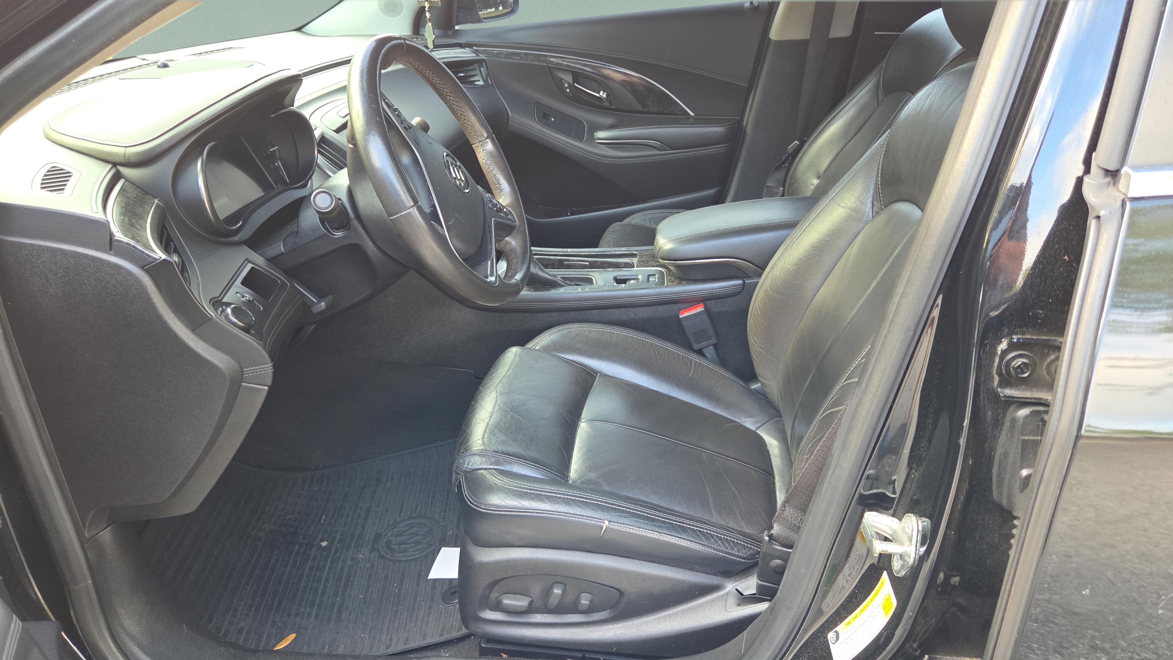 Used 2016 Buick LaCrosse Sport Touring image 10