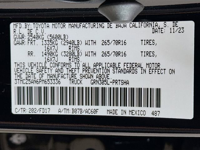 Used 2023 Toyota Tacoma TRD Off-Road image 29