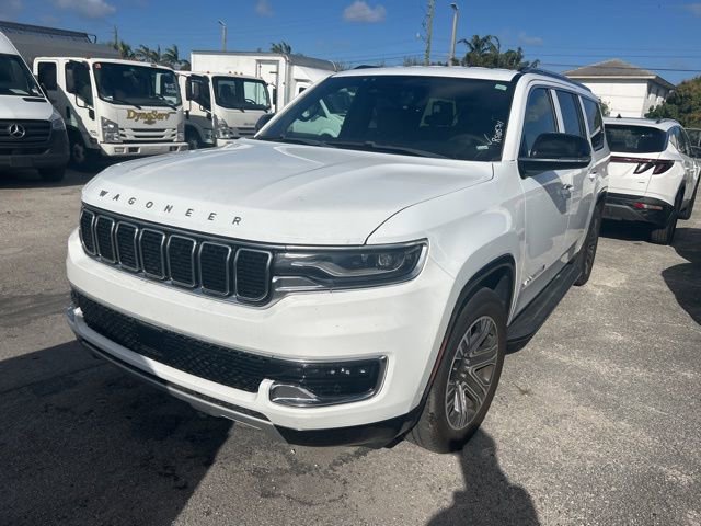 Used 2024 Jeep Wagoneer L Series II w/ Flexible Seating Group image 2