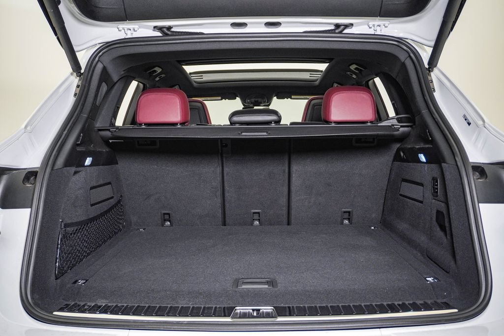 New 2026 Porsche Cayenne Coupe AWD/4WD image 28