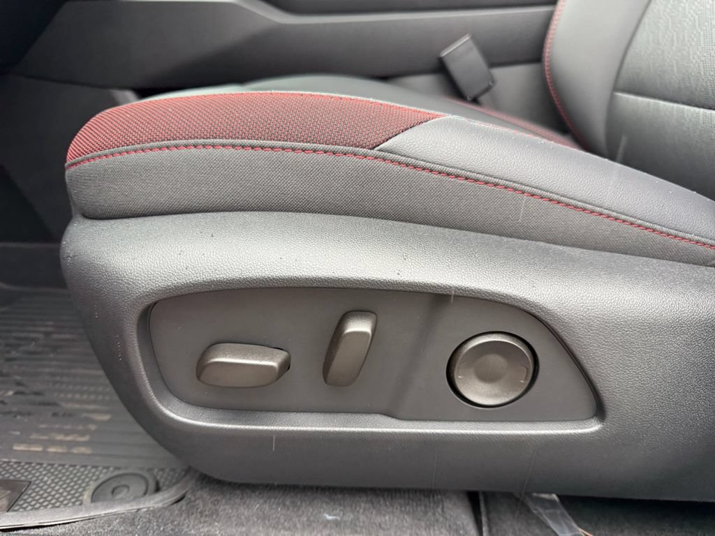 New 2027 Chevrolet Equinox RS FWD image 10
