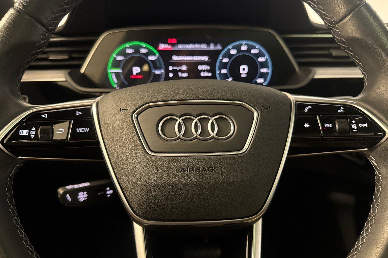 Certified 2023 Audi e-tron Premium Plus w/ Premium Plus Package image 24