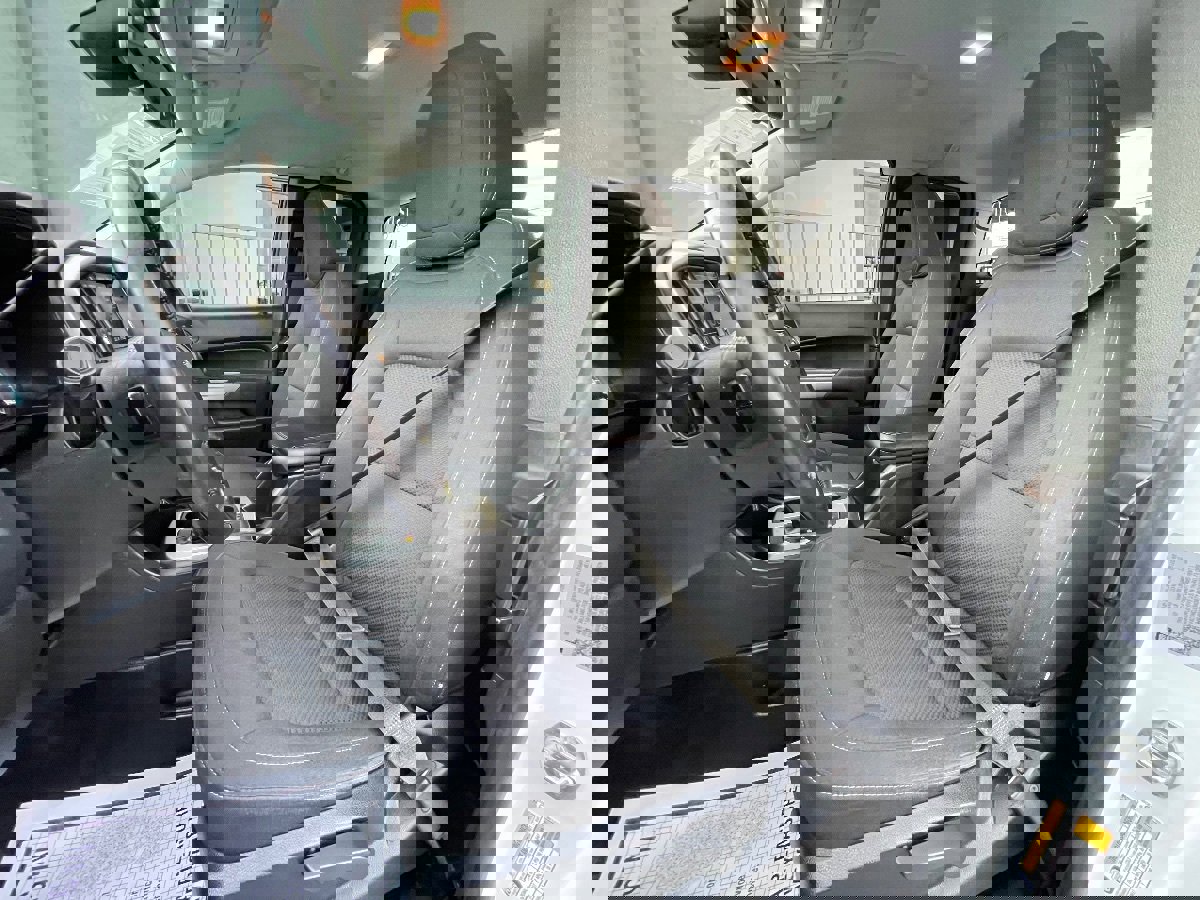 Used 2022 Chevrolet Colorado LT w/ Fleet Safety Package RWD image 11