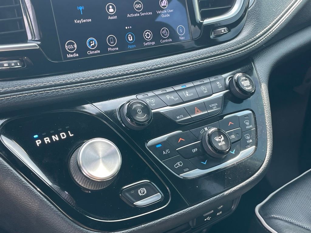 Used 2018 Chrysler Pacifica Limited w/ Advanced Safetytec Group image 17