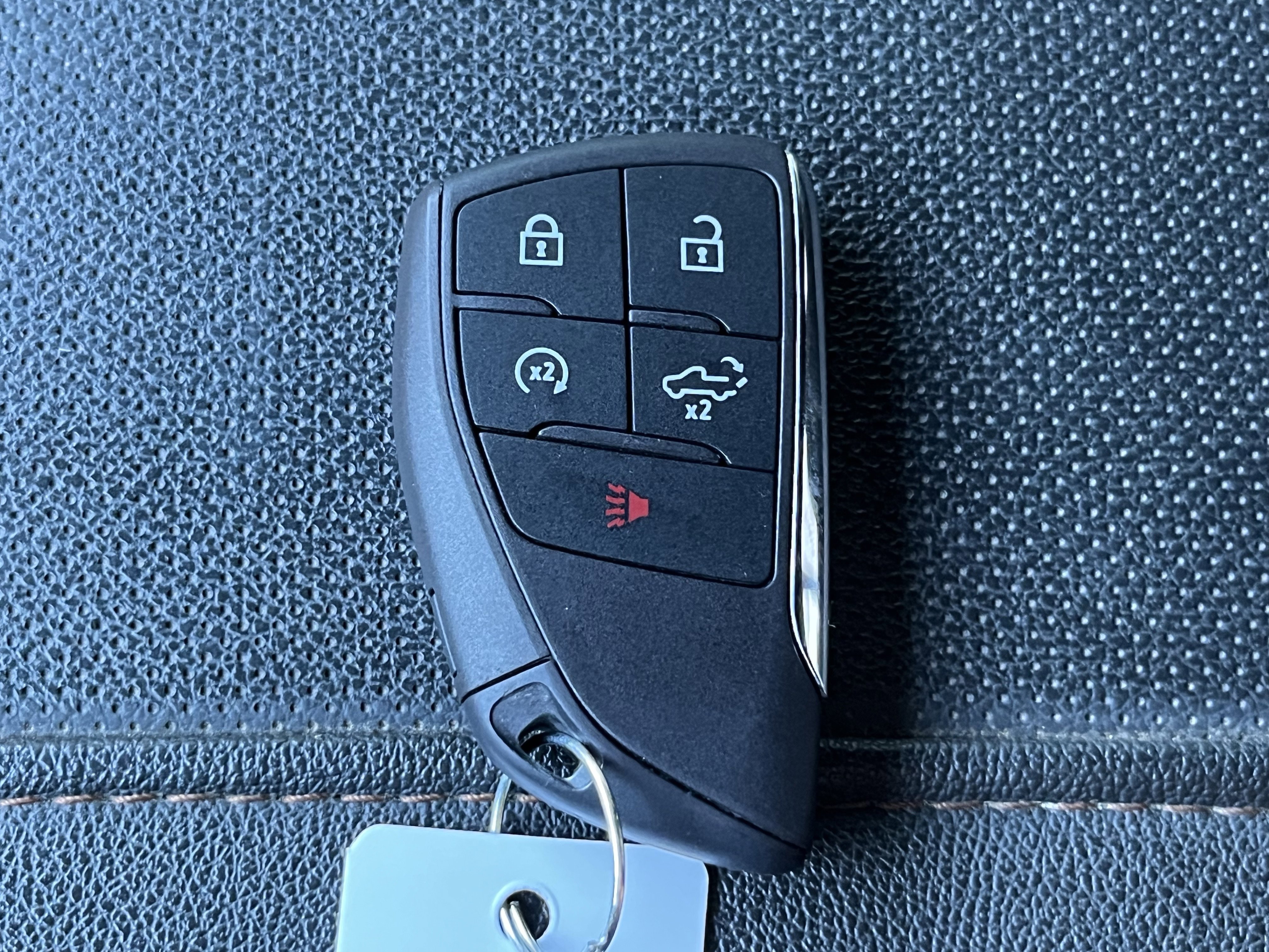 Used 2024 GMC Sierra 1500 AT4 w/ Technology Package image 34