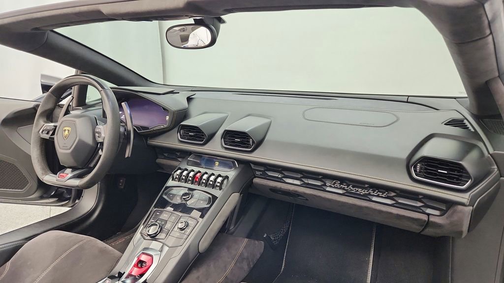 Used 2016 Lamborghini Huracan LP 610-4 image 24