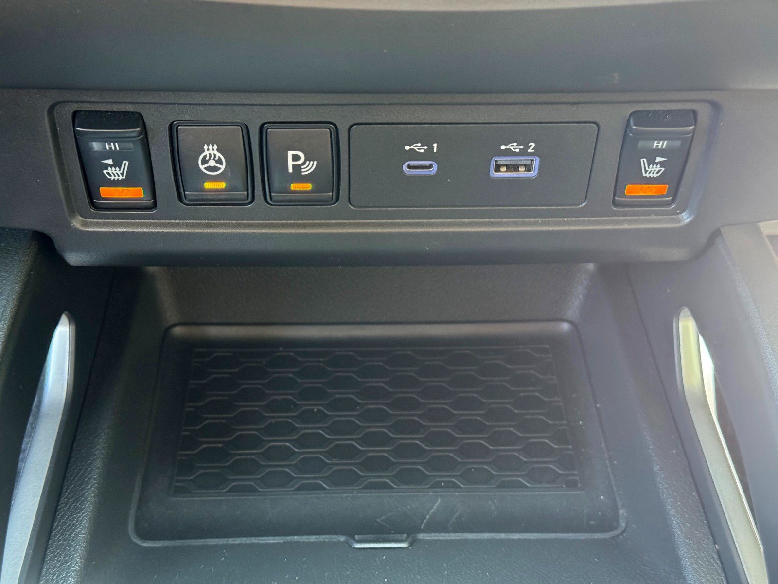 Used 2024 Nissan Frontier SV w/ SV Convenience Package RWD image 26