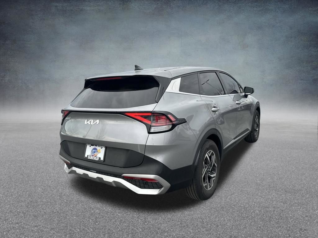 Used 2023 Kia Sportage LX image 6