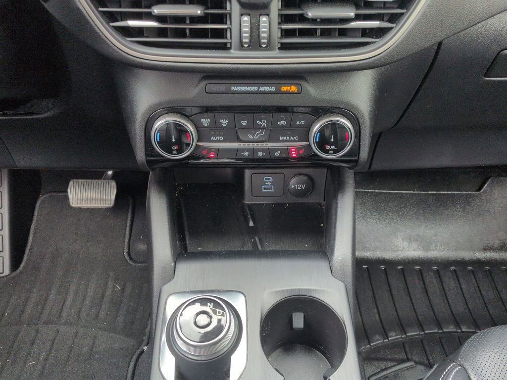 Used 2022 Ford Escape SEL w/ Technology Package AWD/4WD image 14