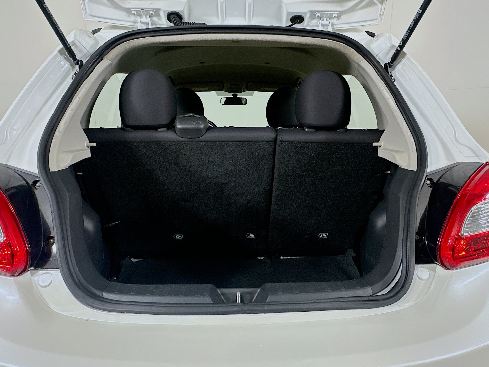 Used 2020 Mitsubishi Mirage ES FWD image 27