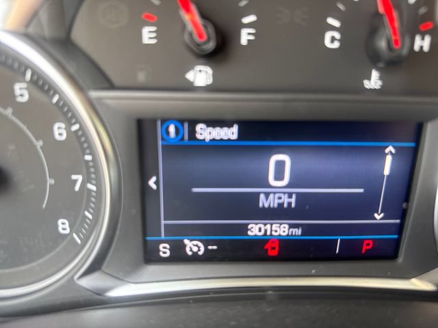 Used 2024 GMC Terrain SLE w/ Driver Convenience Package FWD image 13