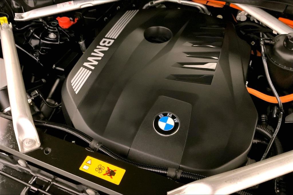 Certified 2024 BMW X5 xDrive50e w/ M Sport Package image 31